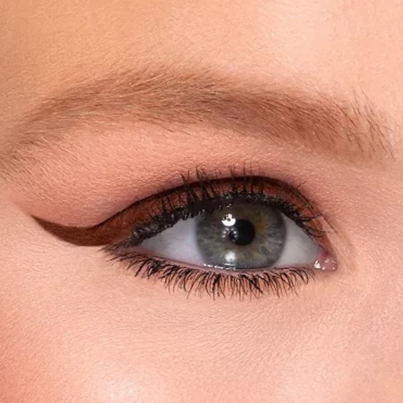 Too Faced Killer Liner Eyeliner - Picture 11 of 16